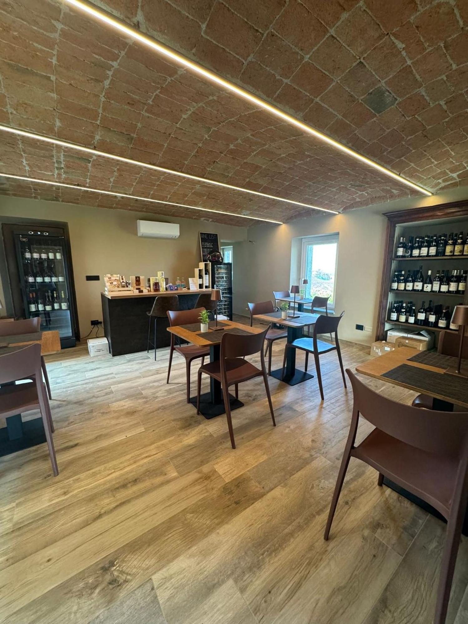 Villa Barbero Alba Langhe Mango Bagian luar foto