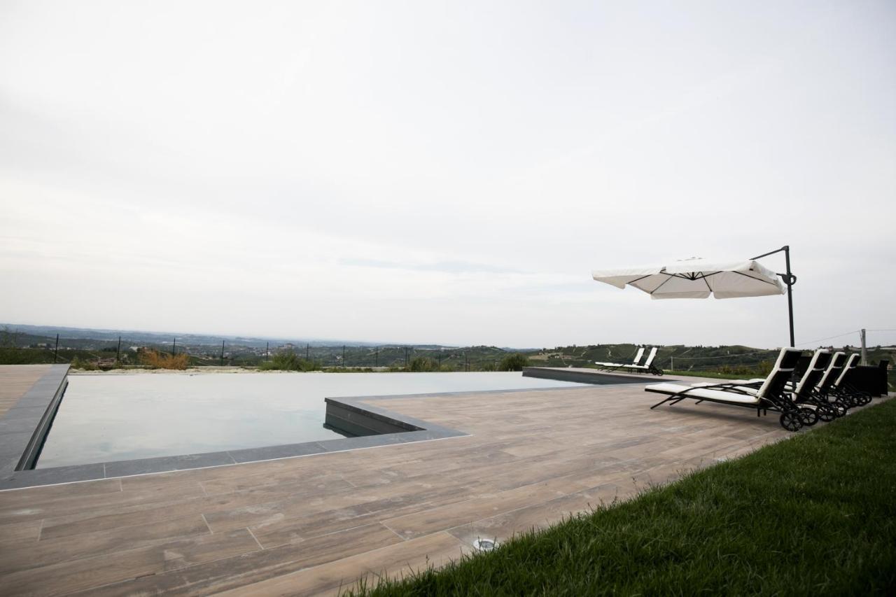 Villa Barbero Alba Langhe Mango Bagian luar foto